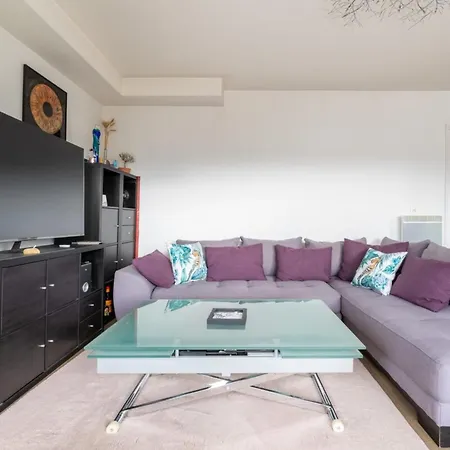 Tranquil 3bd Flat W Chic Patiobnfolympiades アパート パリ