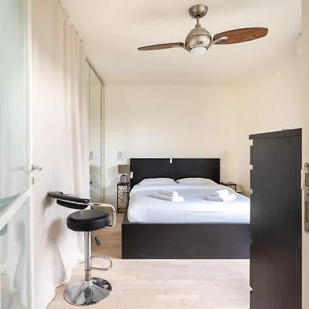 アパート Tranquil 3bd Flat W Chic Patiobnfolympiades