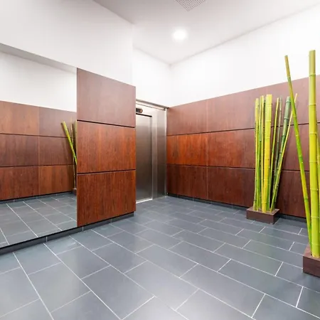 アパート Tranquil 3bd Flat W Chic Patiobnfolympiades *